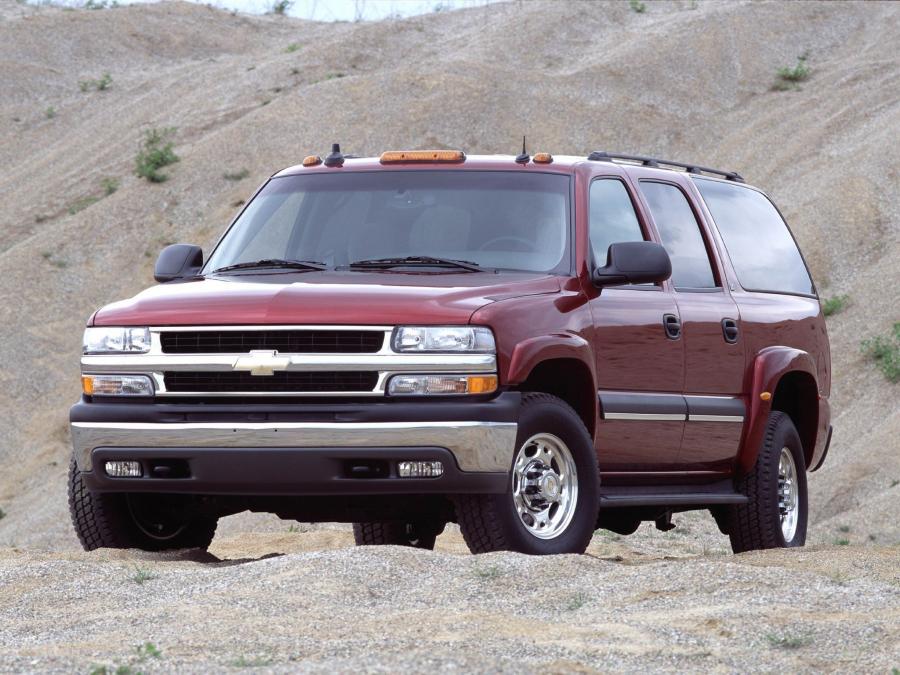  Chevrolet Suburban 2003 года  (фото 7 из 8)